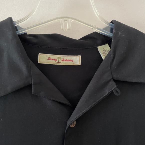 Tommy Bahama Bar None Black Silk Embroidered Button Front Shirt Large - Picture 3 of 8